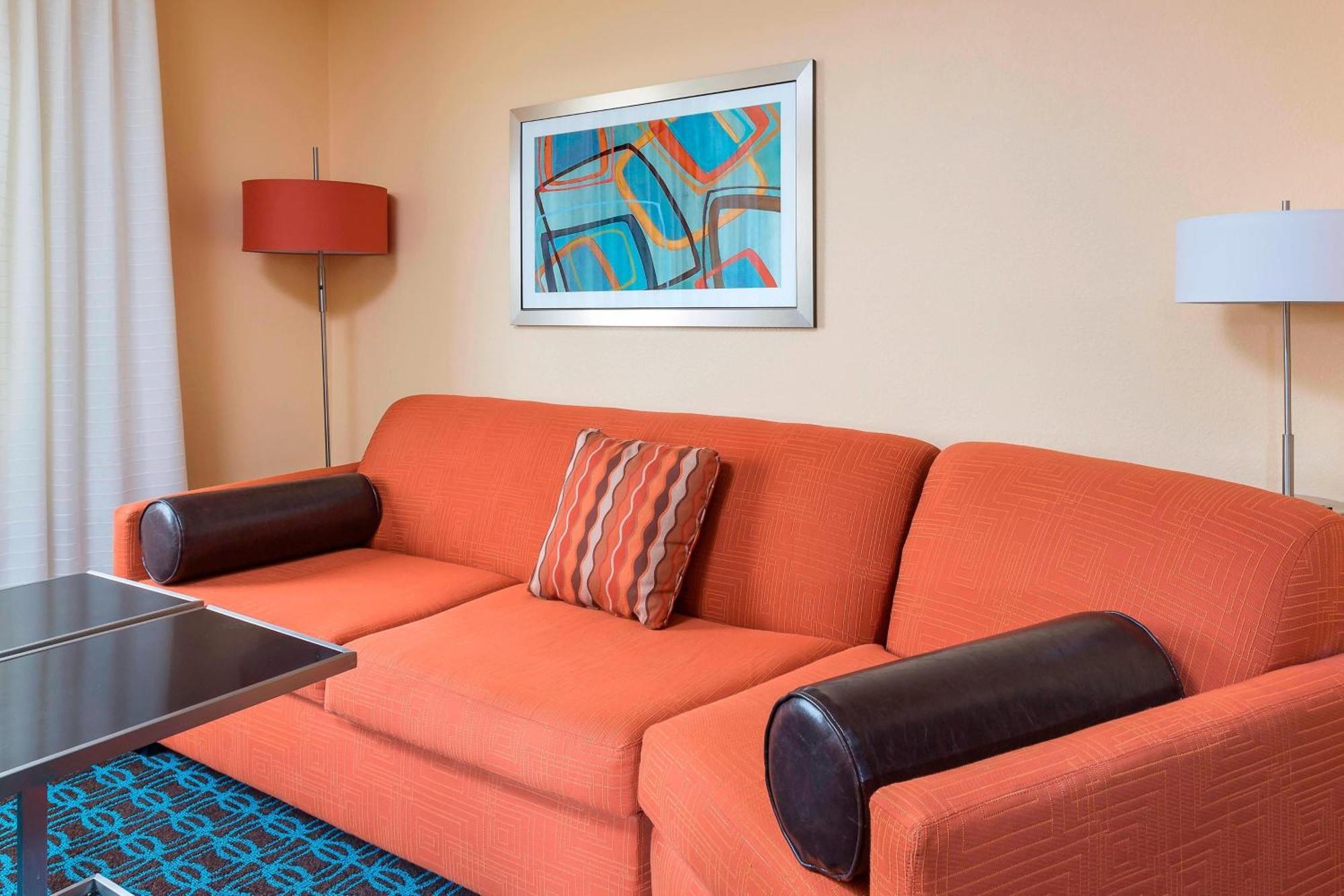 Fairfield Inn&suites Hotel 3*